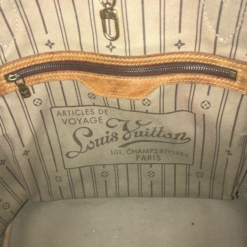 Louis Vuitton Monogram Neverfull MM Tote - Picture 5 of 8